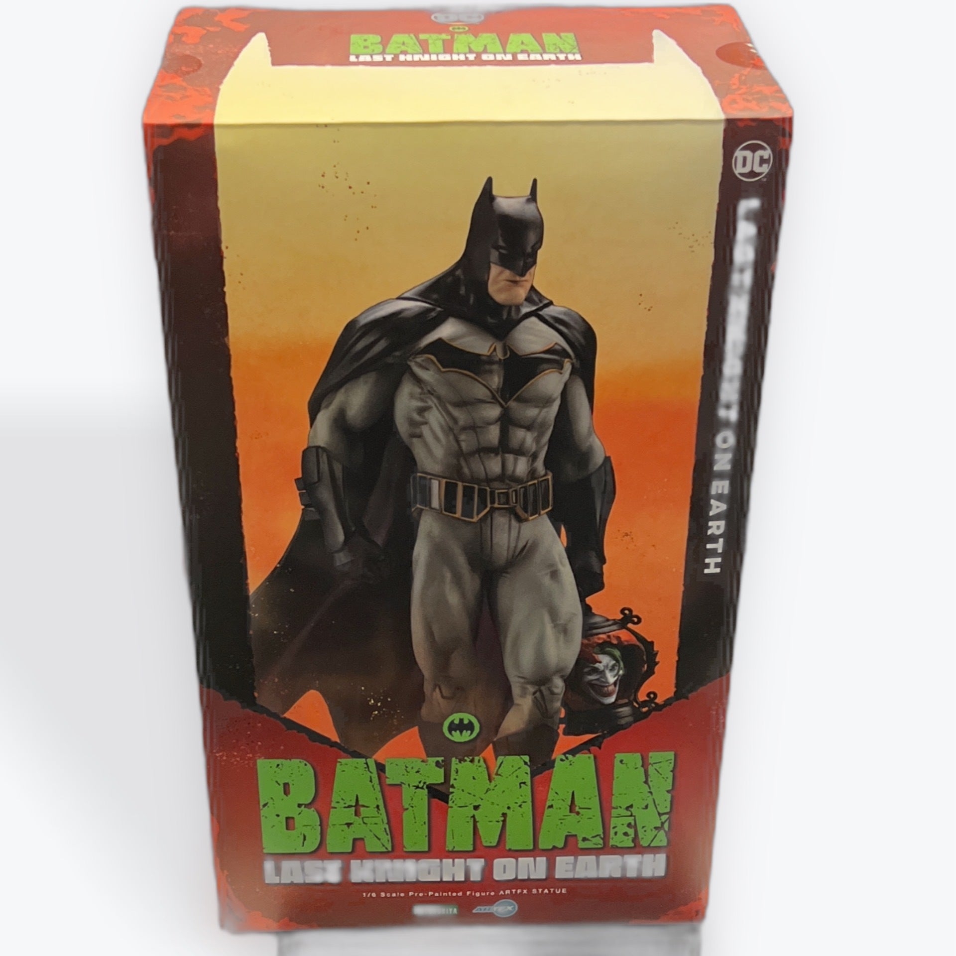 Batman Last Knight on Earth Figurine